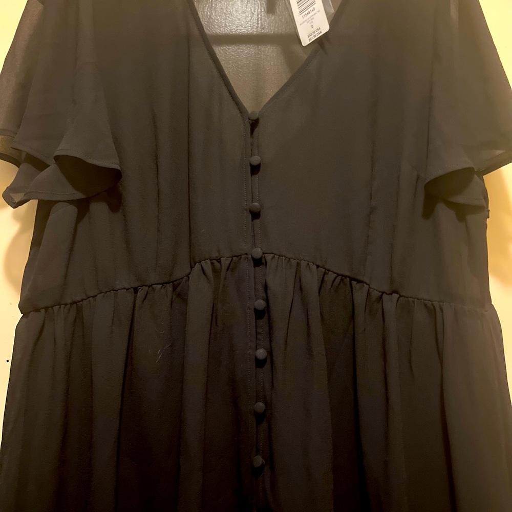 Torrid sz0 NWT black chiffon sheer top.